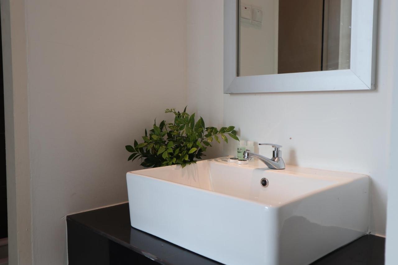 Zen66 @ Roxy Serviced Apartment Kuching Exterior foto